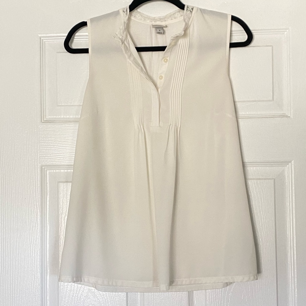 White blouse. Office / professional wear. Lace half button up.